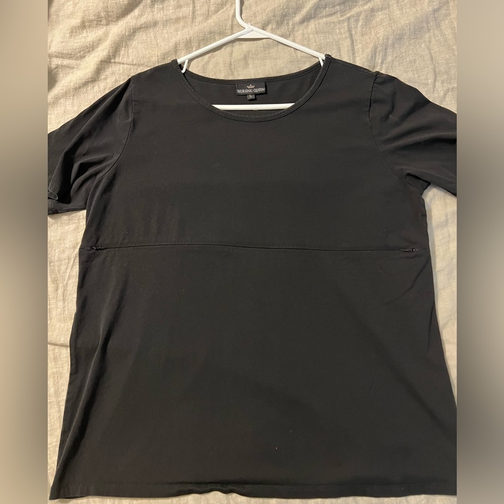 Nursing Queen Black Tee size Large